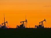 Commodities Overview:  Oil puts up resistance